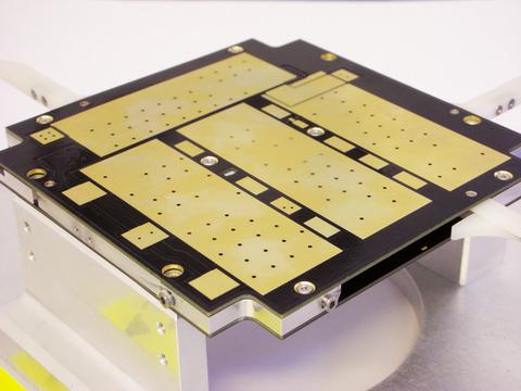 Antenna deployment system